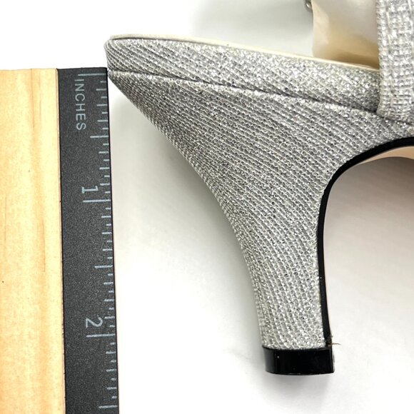 7W 7 WIDE WIDTH Touch Ups Womens Clara Silver‎ Kitten Heels Dress Sandals Shoes - Picture 14 of 15